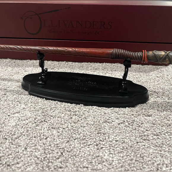 A active Harry Potter wand from Universal Studios - Picture 2 of 8